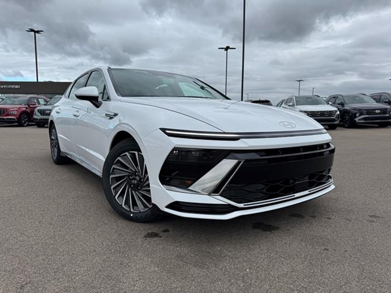2025 HYUNDAI Sonata