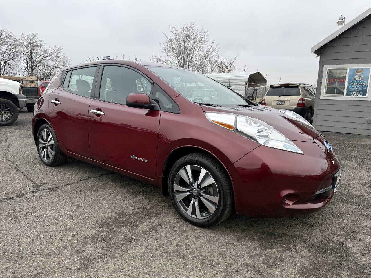 2016 NISSAN Leaf