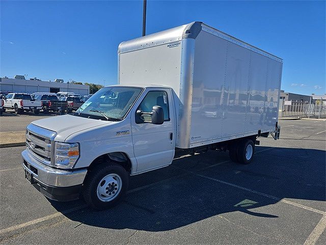 2026 FORD E-450