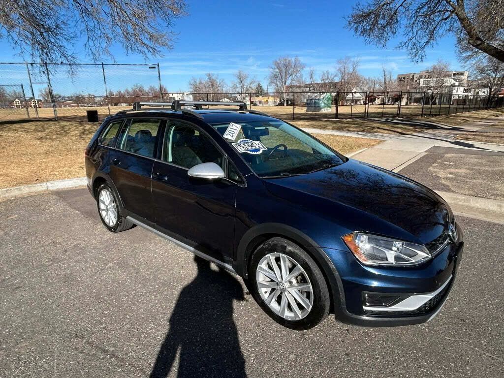 2017 VOLKSWAGEN Golf Alltrack