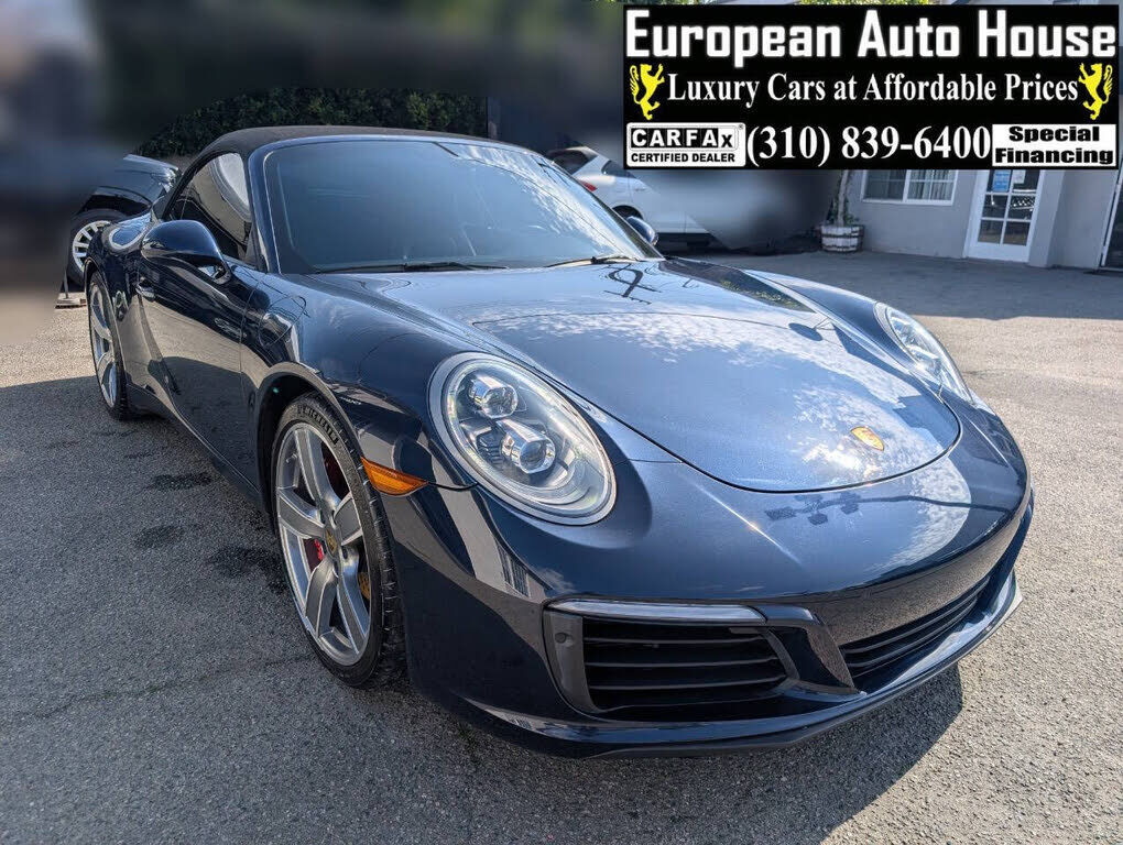 2018 PORSCHE 911