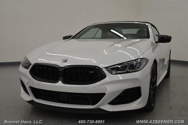 2023 BMW M8