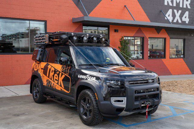 2023 LAND ROVER Defender