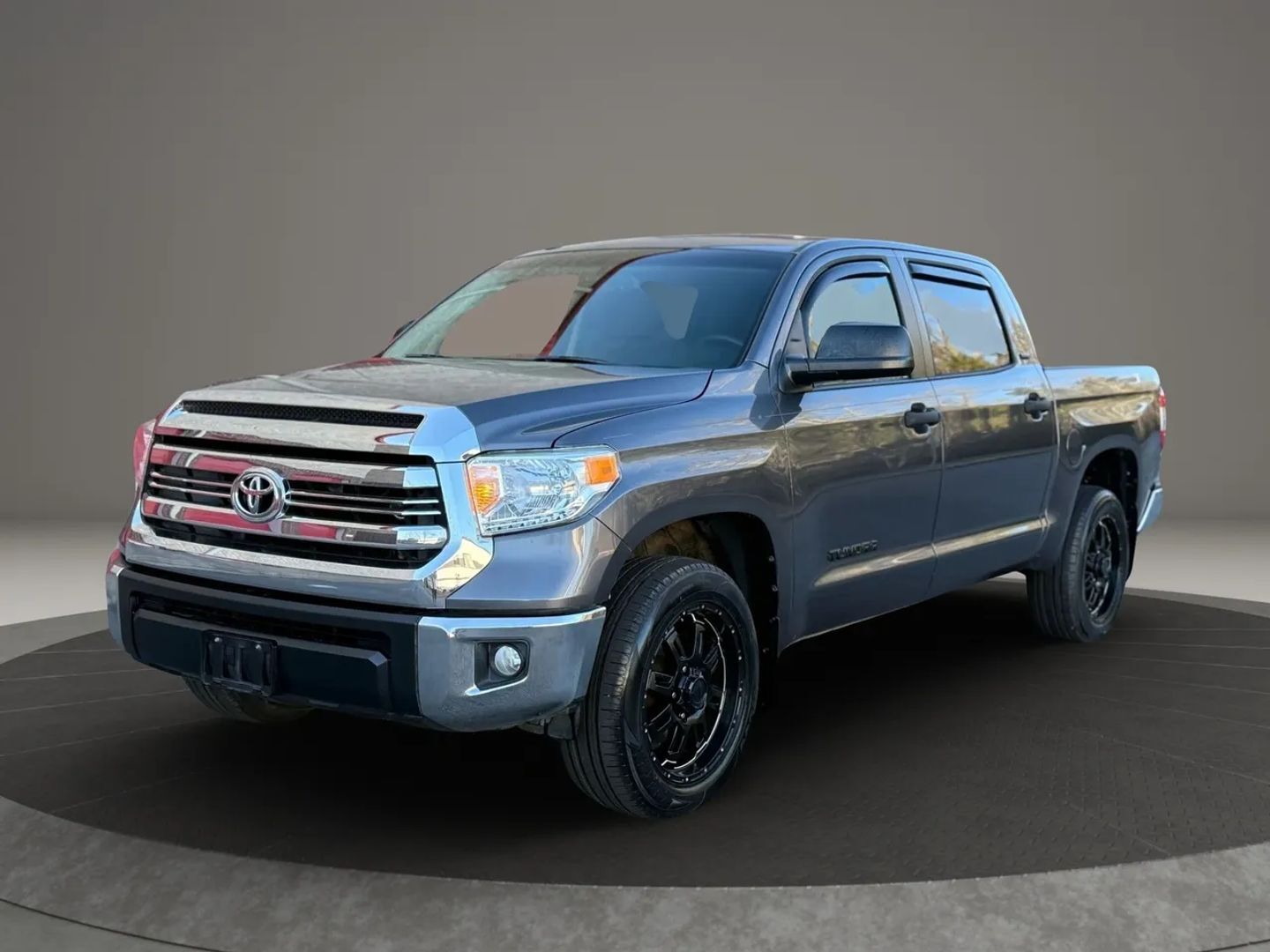 2017 TOYOTA Tundra