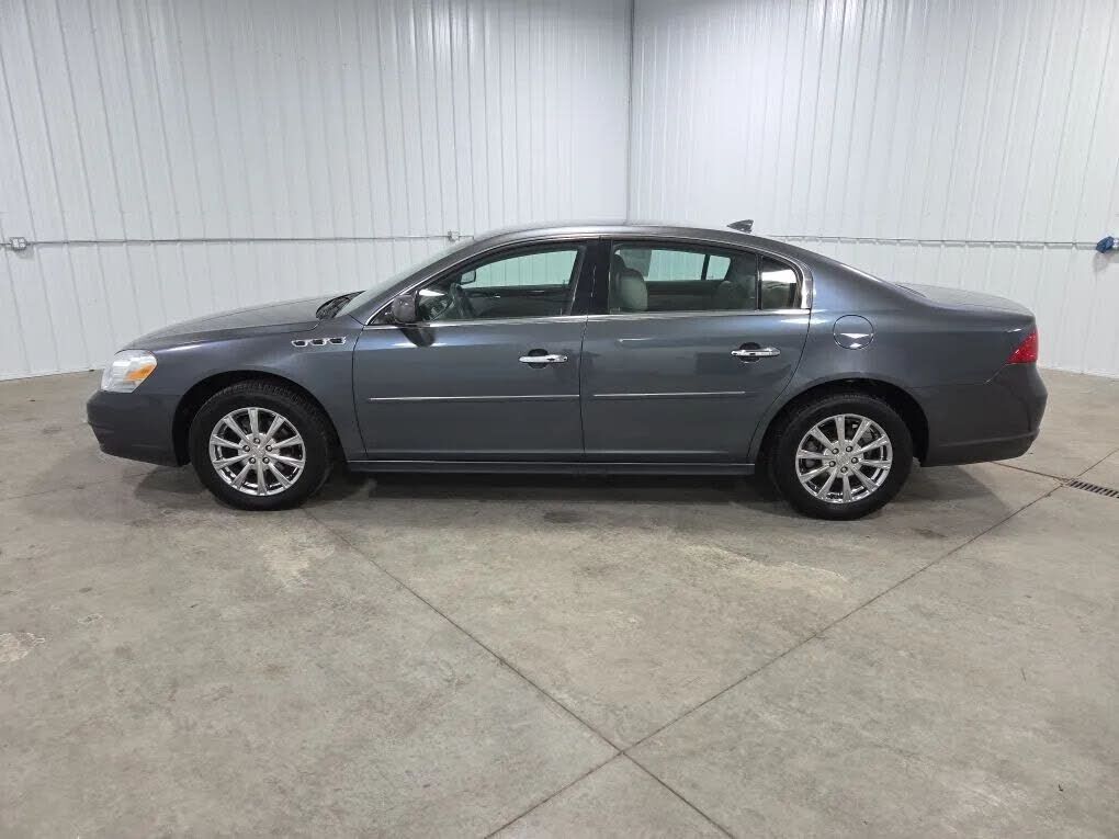 2011 BUICK Lucerne
