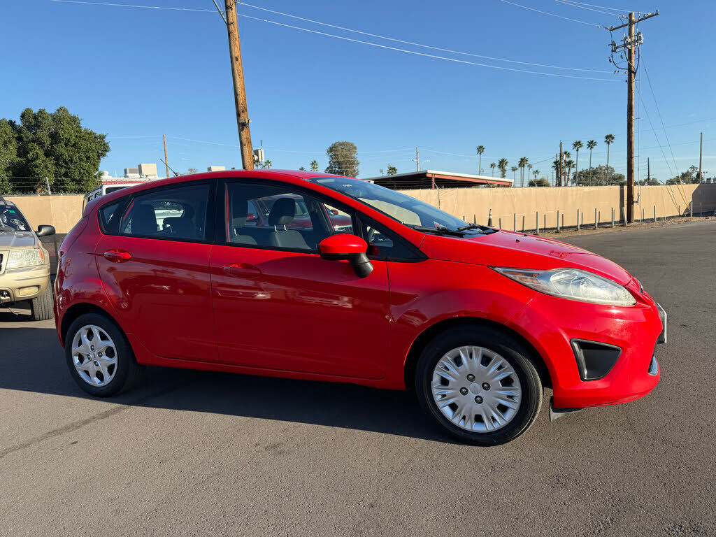 2012 FORD Fiesta