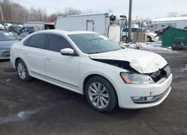 2013 VOLKSWAGEN Passat