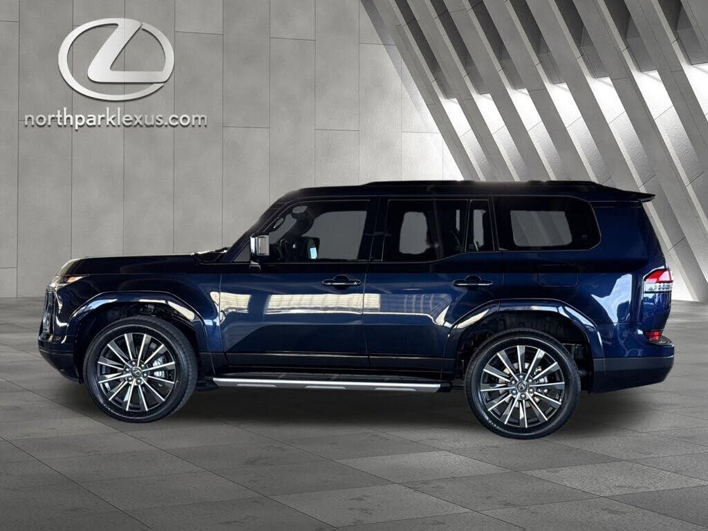 2024 LEXUS GX