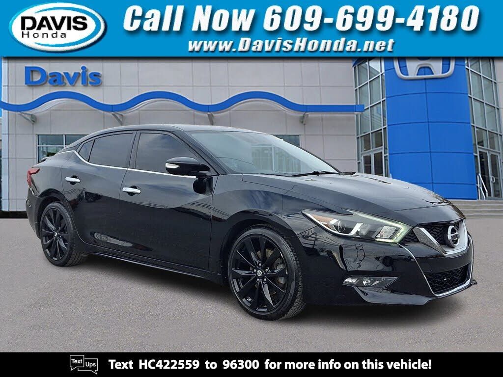 2017 NISSAN Maxima