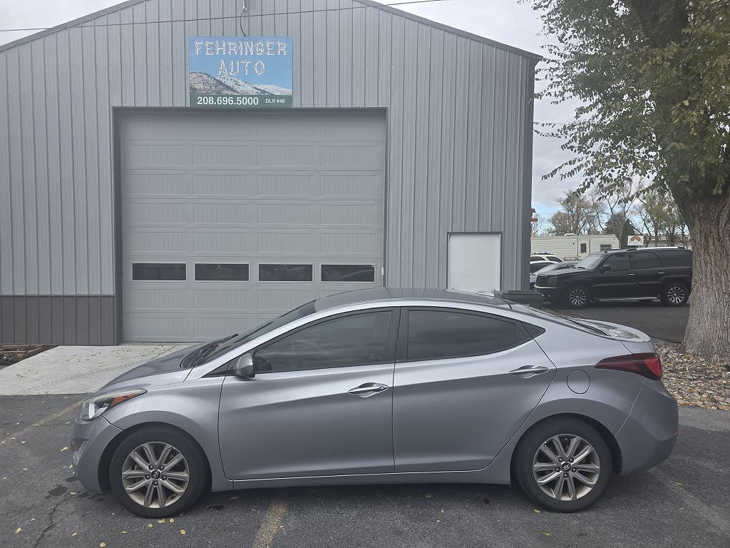 2016 HYUNDAI Elantra