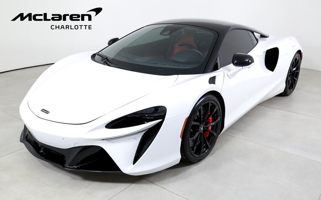 2024 MCLAREN ARTURA