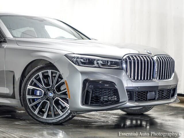 2021 BMW 750i