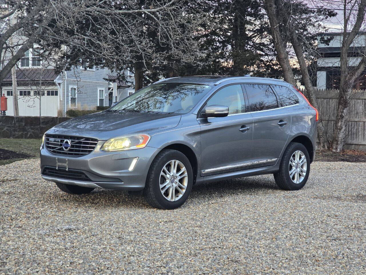 2016 VOLVO XC60