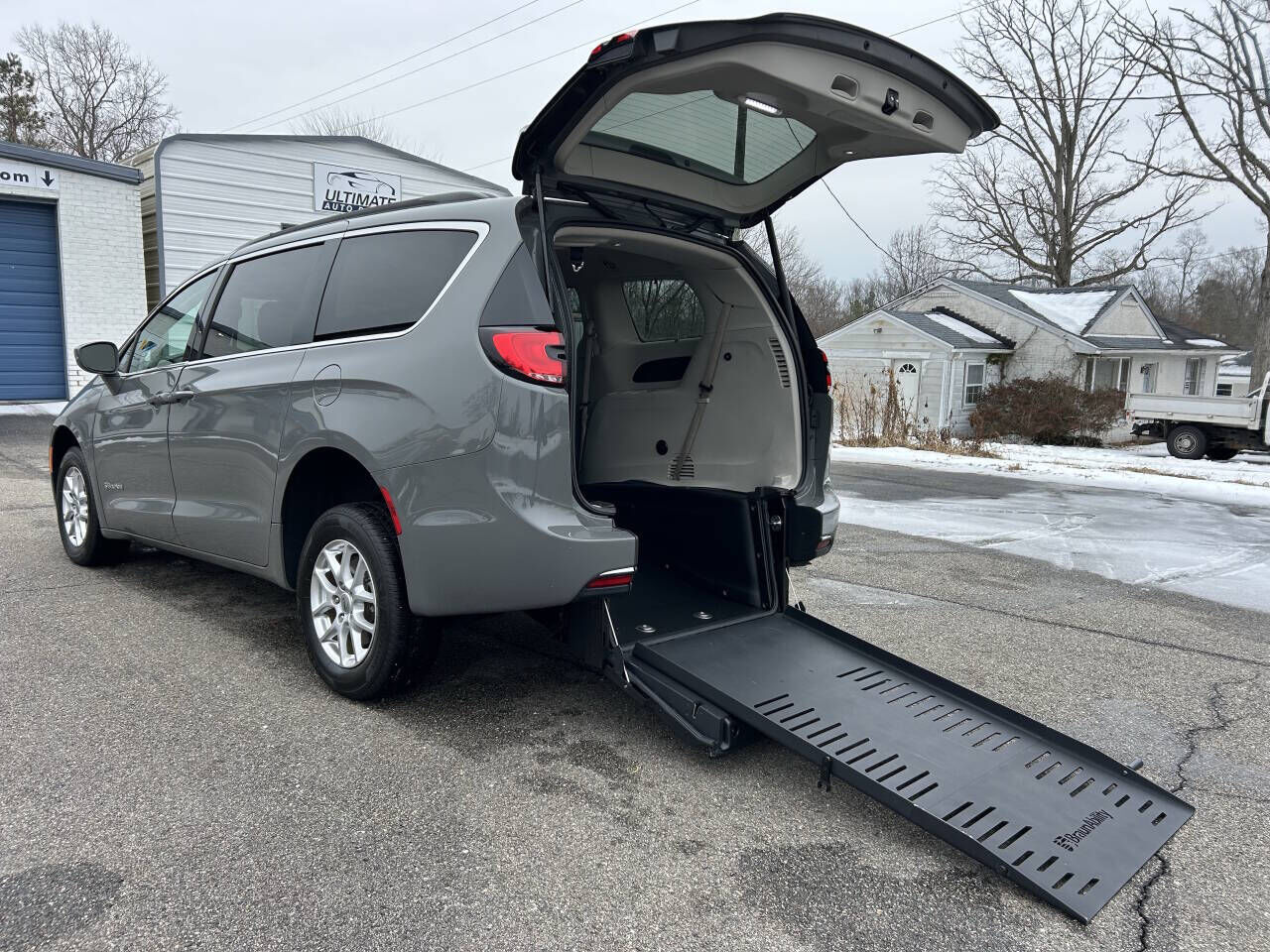 2022 CHRYSLER Pacifica