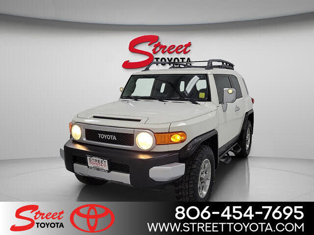 2012 TOYOTA FJ Cruiser
