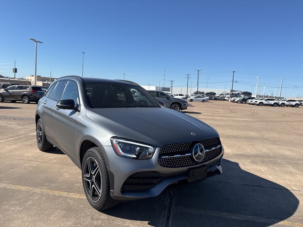 2022 MERCEDES-BENZ GLC-Class