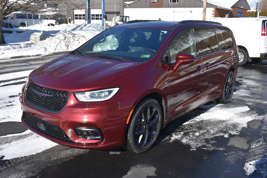 2022 CHRYSLER Pacifica