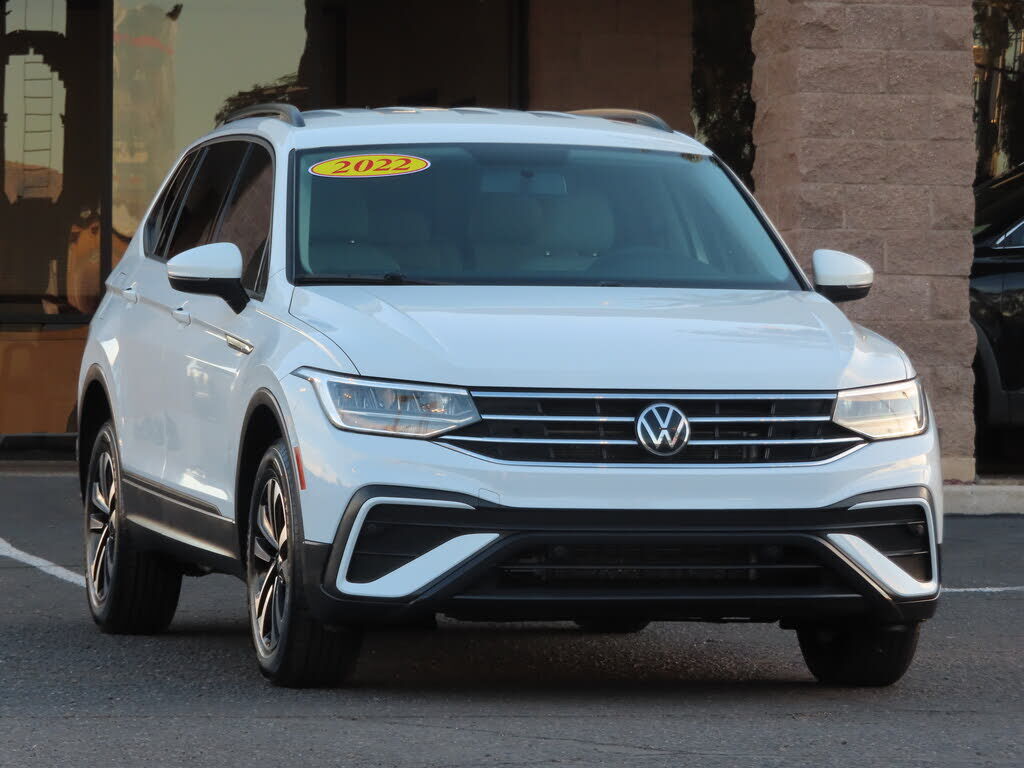 2022 VOLKSWAGEN Tiguan