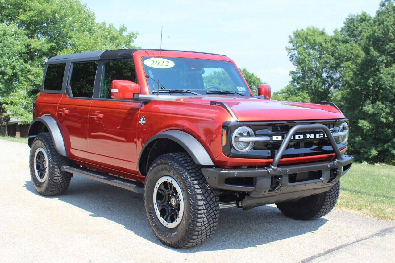 2022 FORD Bronco