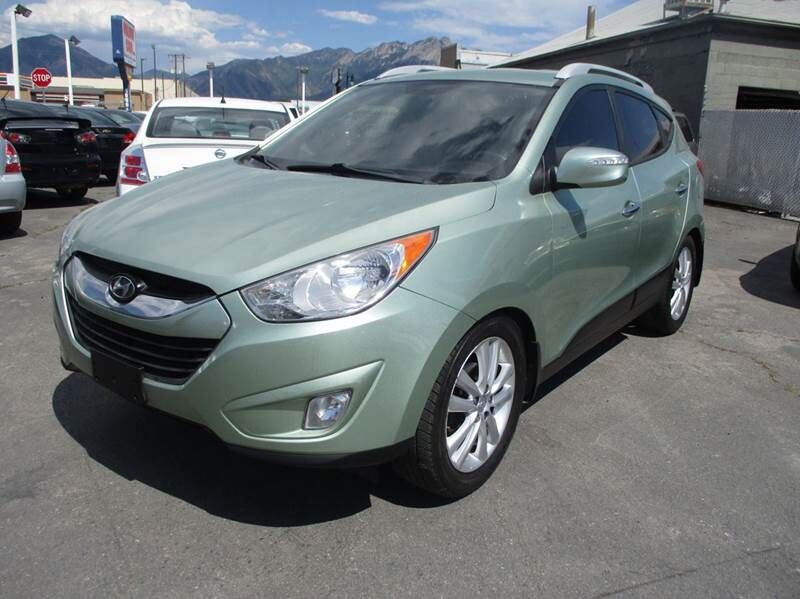 2011 HYUNDAI Tucson