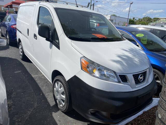2016 NISSAN NV200
