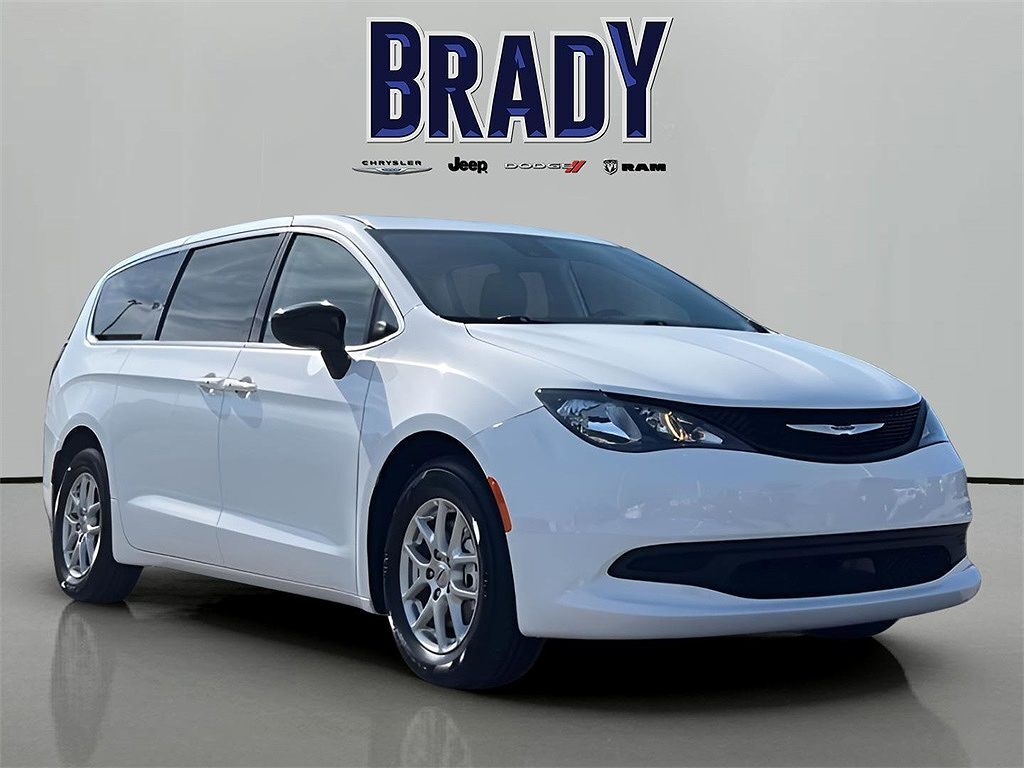 2024 CHRYSLER Voyager