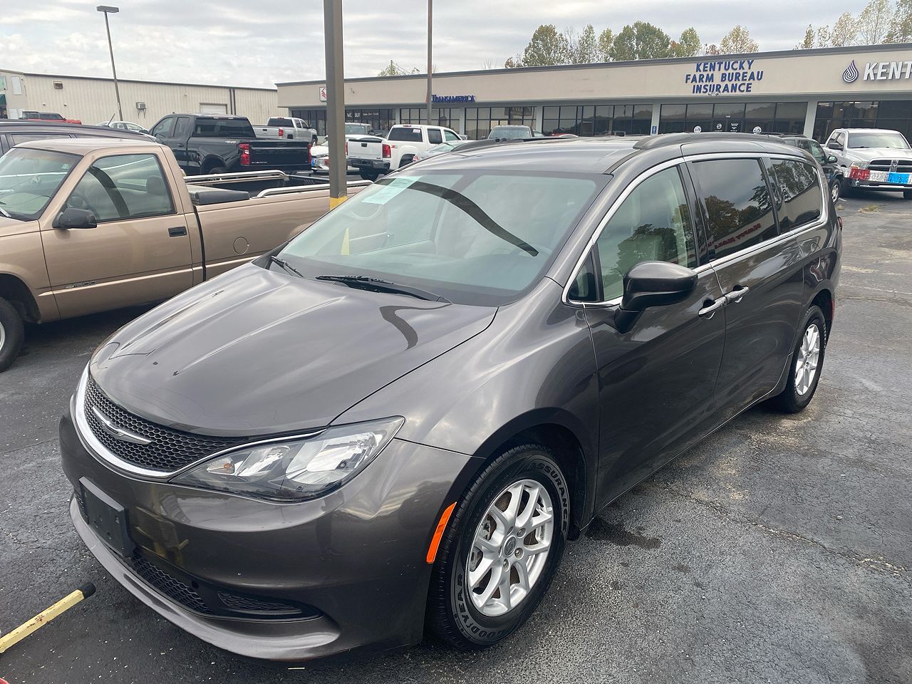 2021 CHRYSLER Voyager
