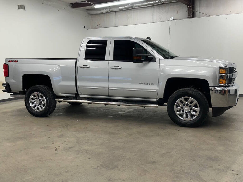 2018 CHEVROLET Silverado