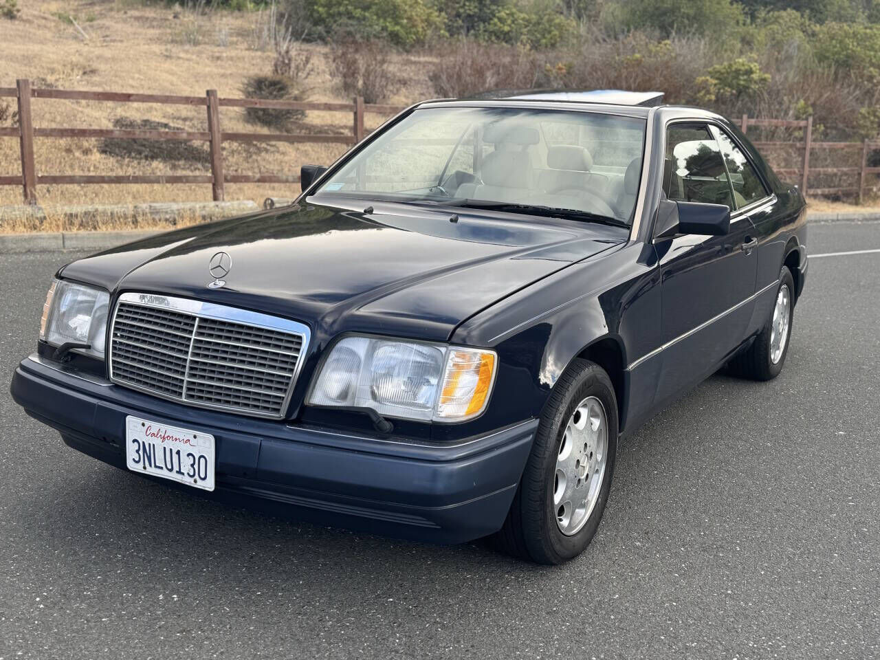 1994 MERCEDES-BENZ E-Class