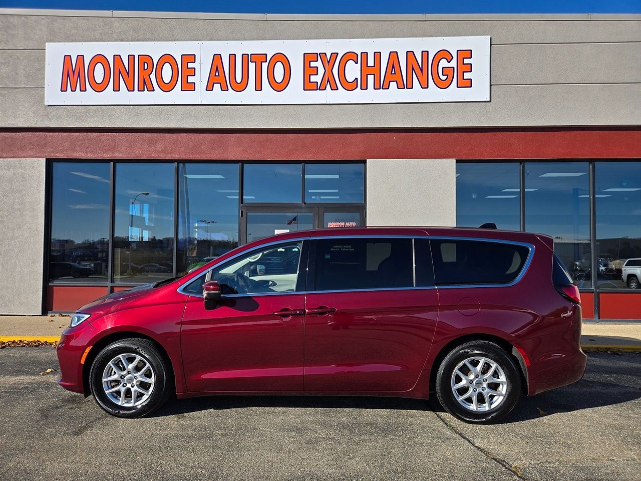 2023 CHRYSLER Pacifica