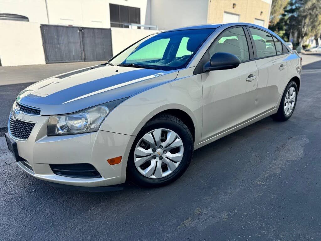 2013 CHEVROLET Cruze