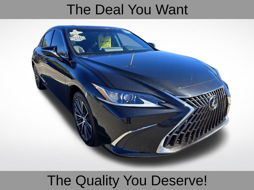 2022 LEXUS ES