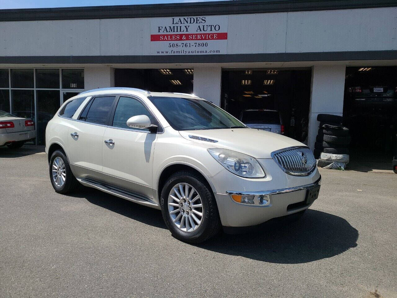 2011 BUICK Enclave