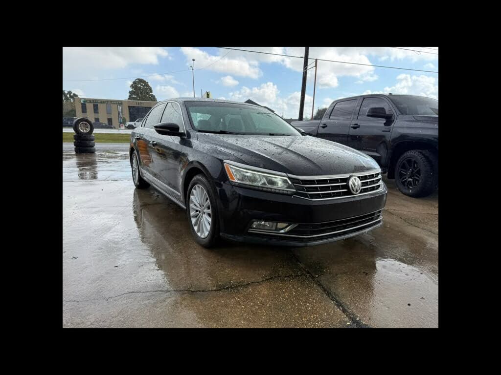 2017 VOLKSWAGEN Passat