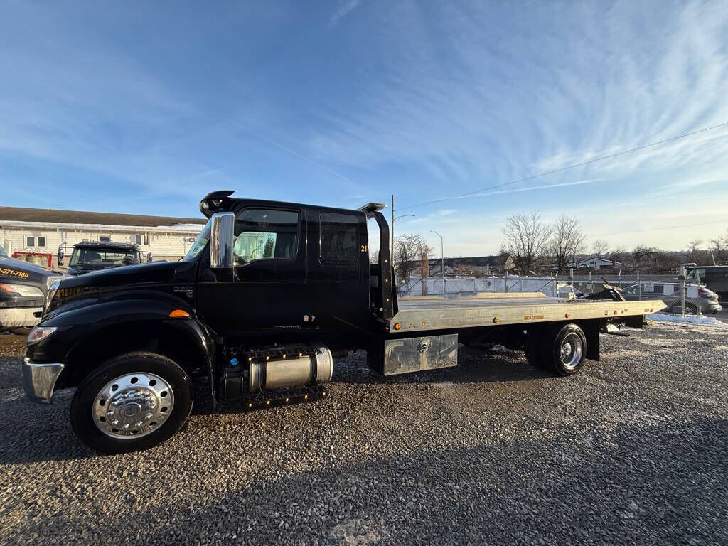2021 INTERNATIONAL MV607
