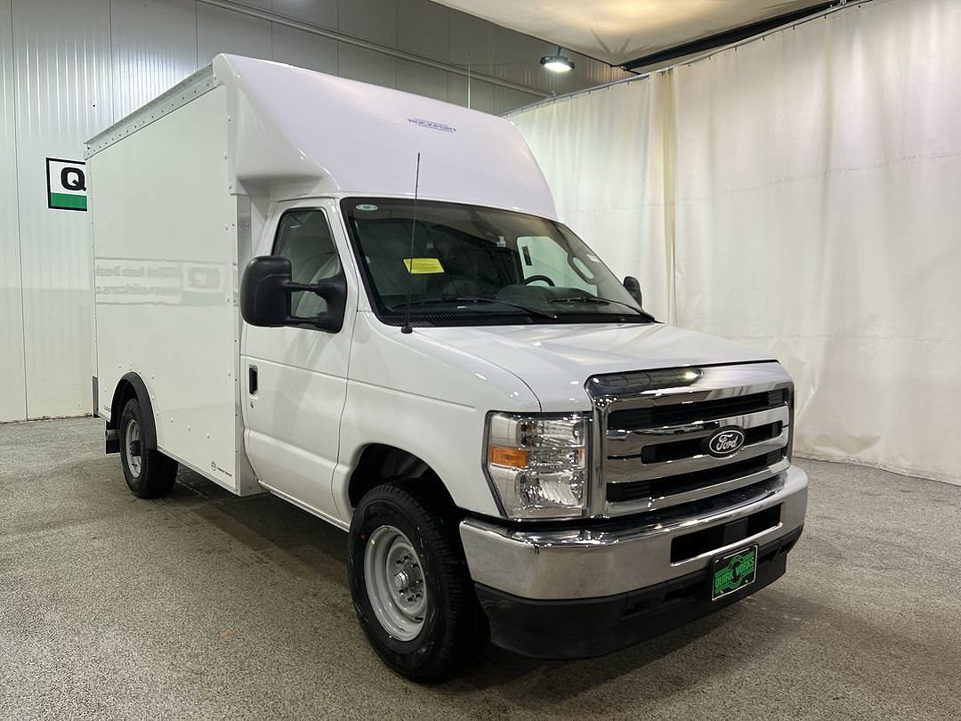 2026 FORD E-350