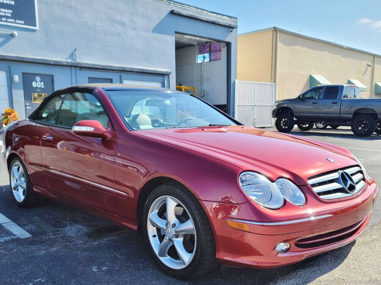 2005 MERCEDES-BENZ CLK-Class