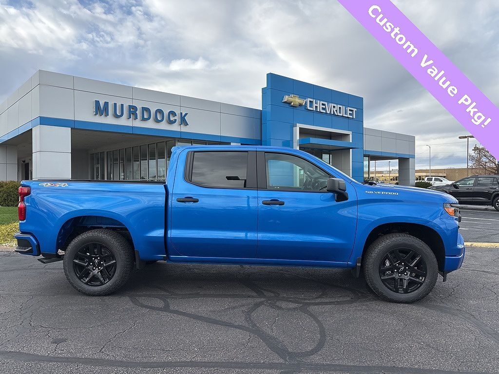 2025 CHEVROLET Silverado