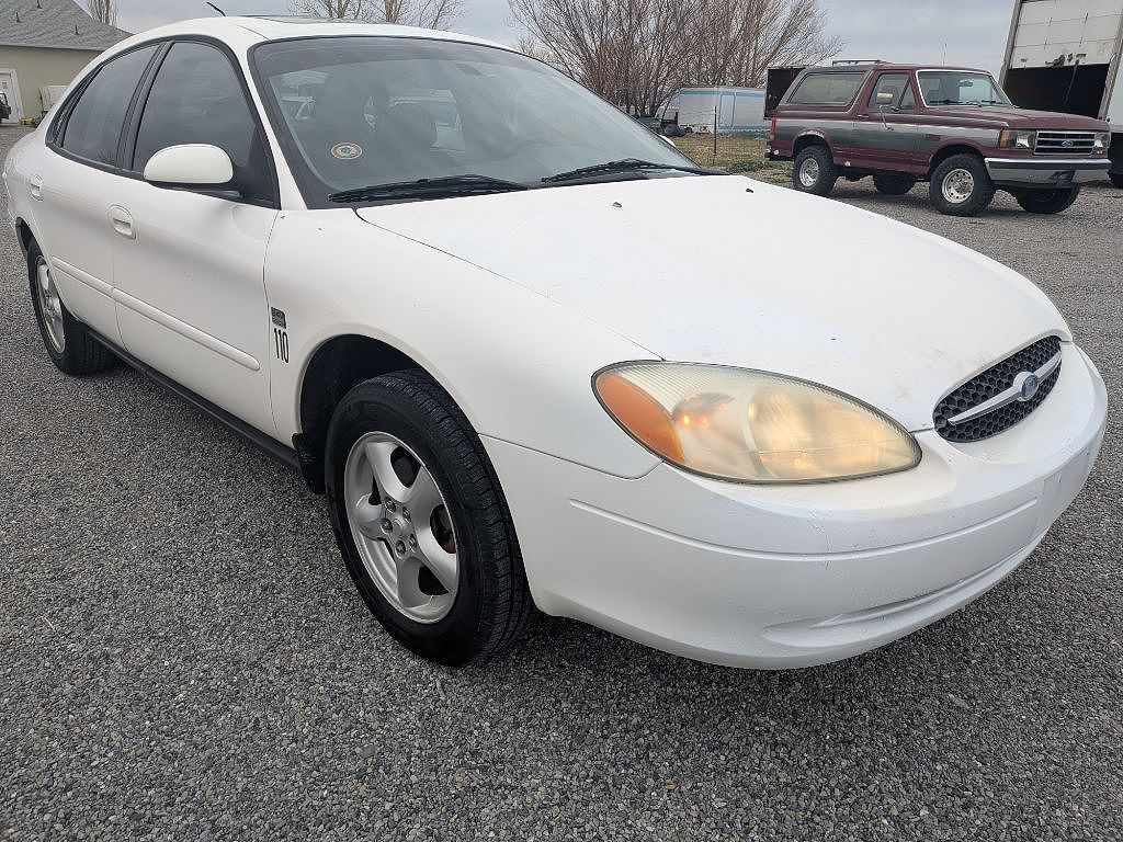 Ford Taurus