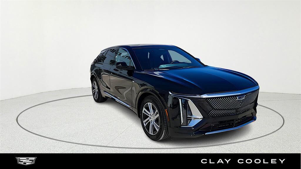 2024 CADILLAC Lyriq