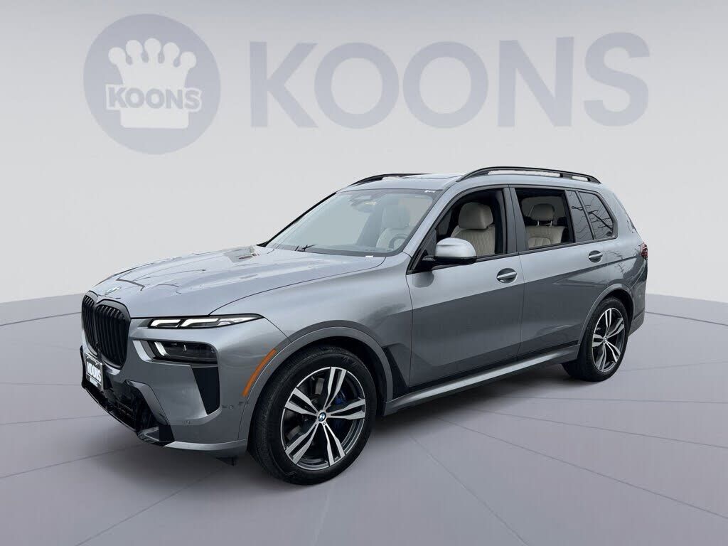 2023 BMW X7