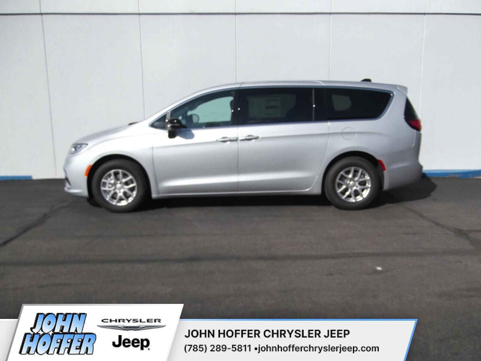 2026 CHRYSLER Voyager