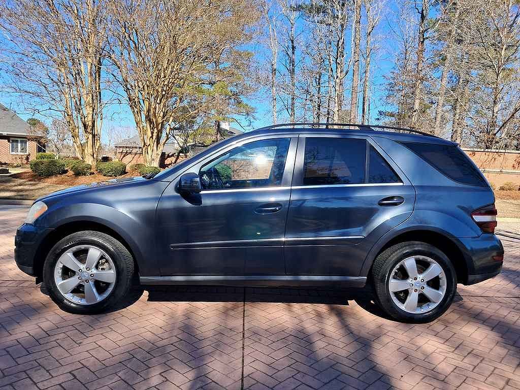 2011 MERCEDES-BENZ M-Class