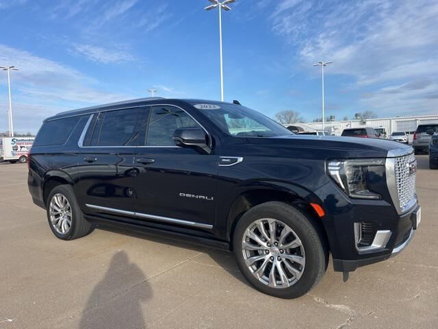 2023 GMC Yukon XL