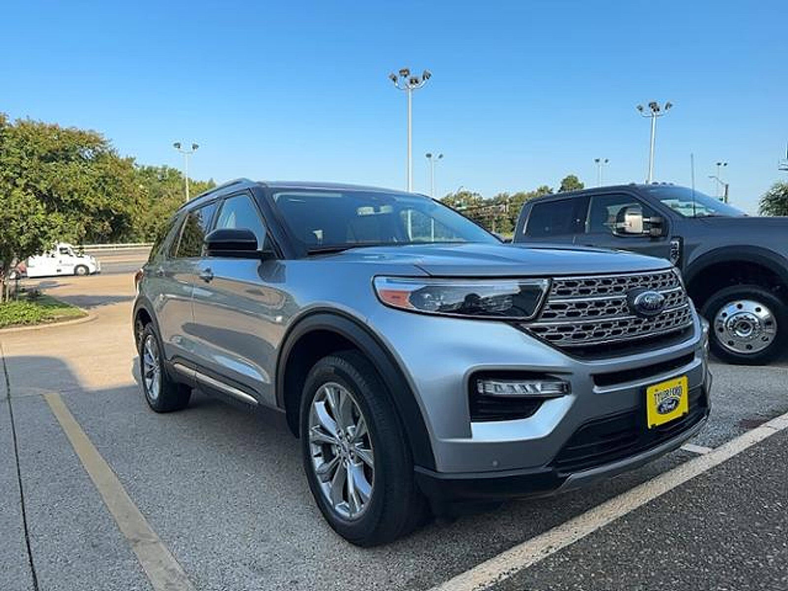 2023 FORD Explorer