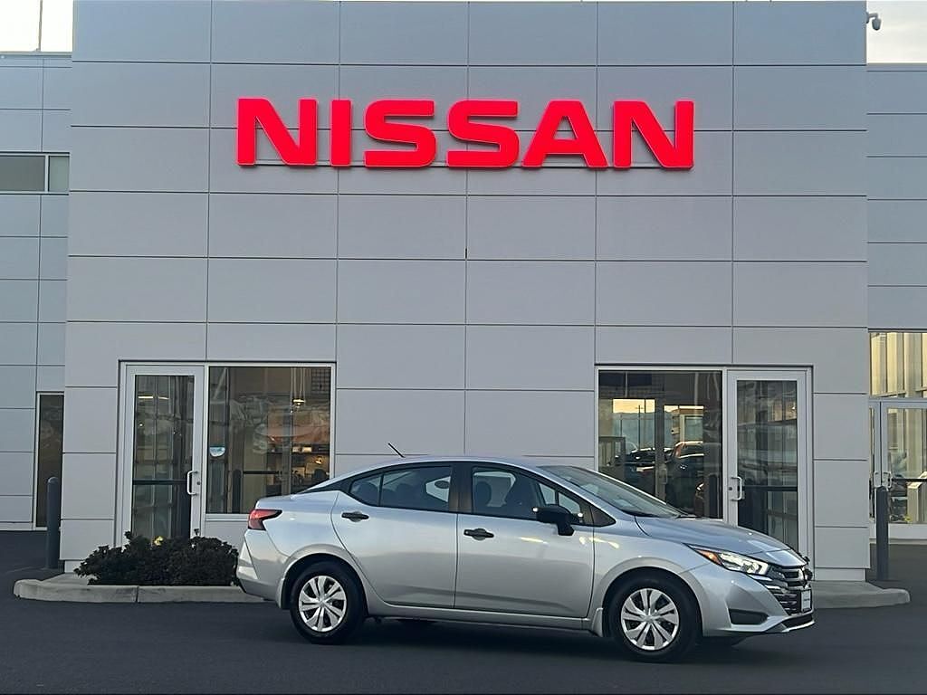 2025 NISSAN Versa