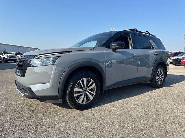 2023 NISSAN Pathfinder
