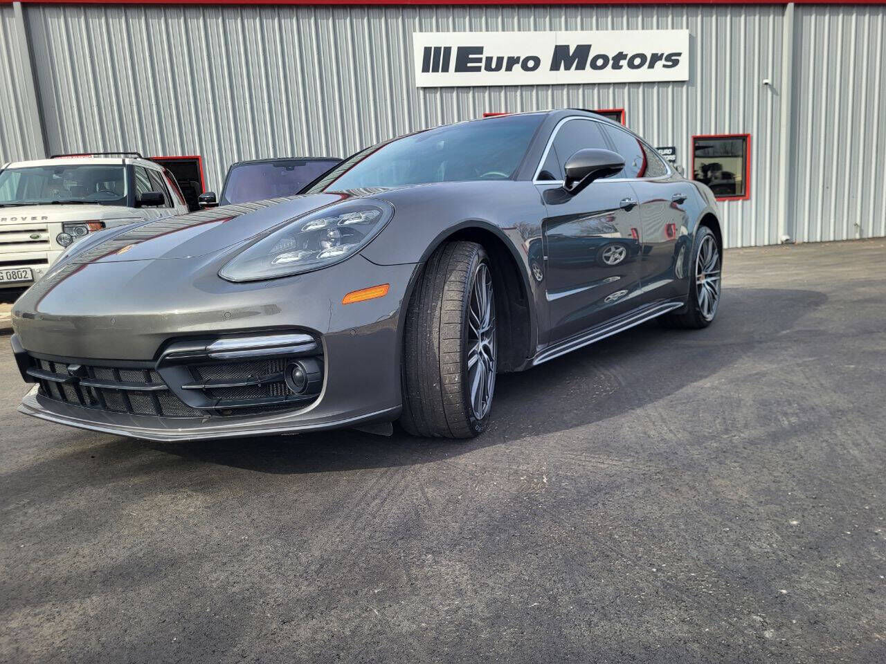2017 PORSCHE Panamera