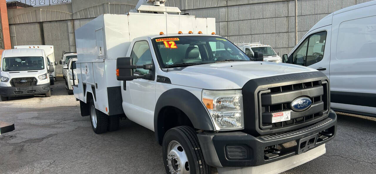 Ford F-550
