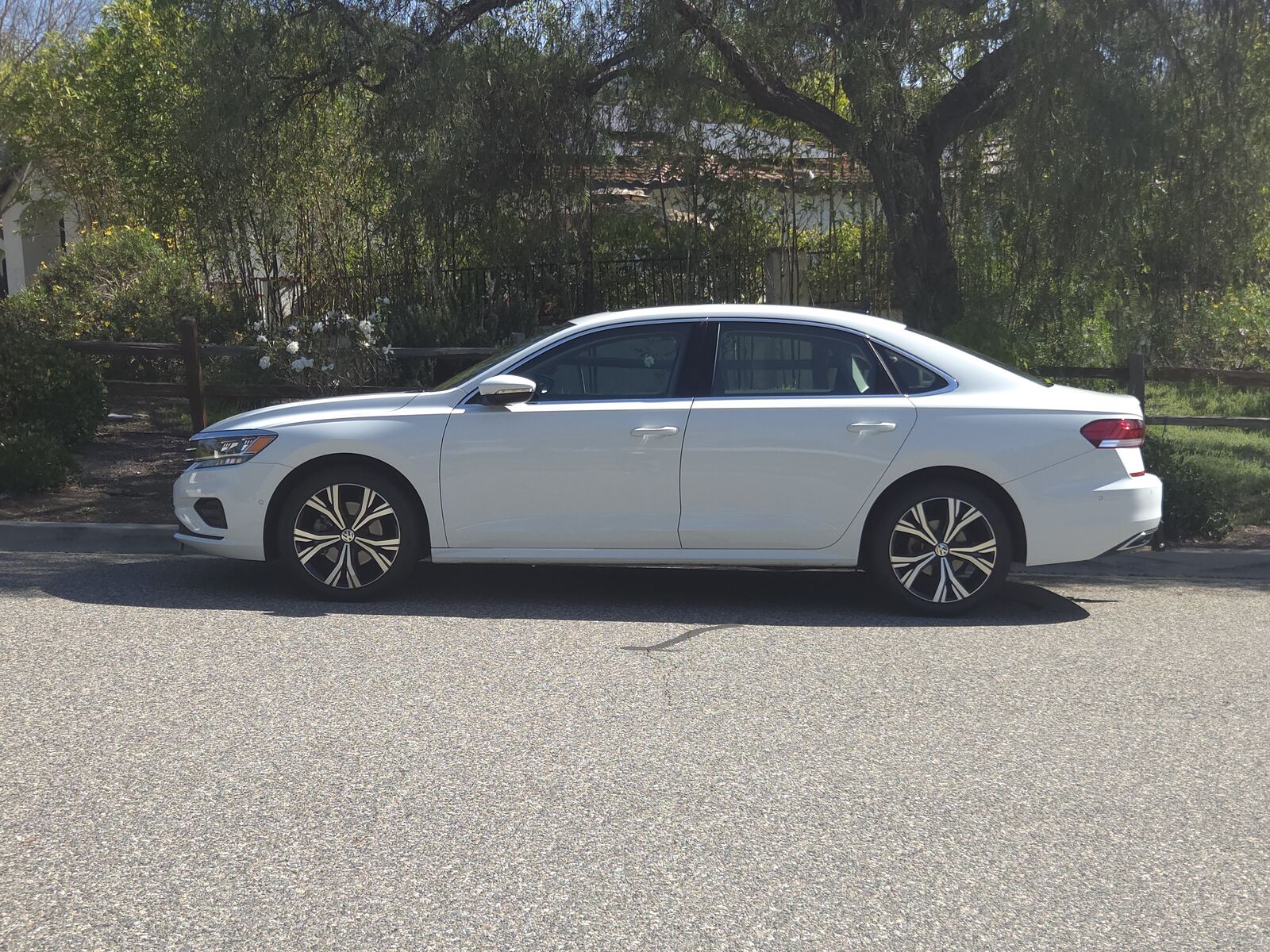 2020 VOLKSWAGEN Passat